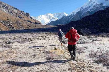 Around Kanchenjunga Trek near Tibet