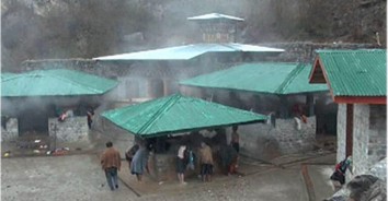 Duer Hot Springs Trek